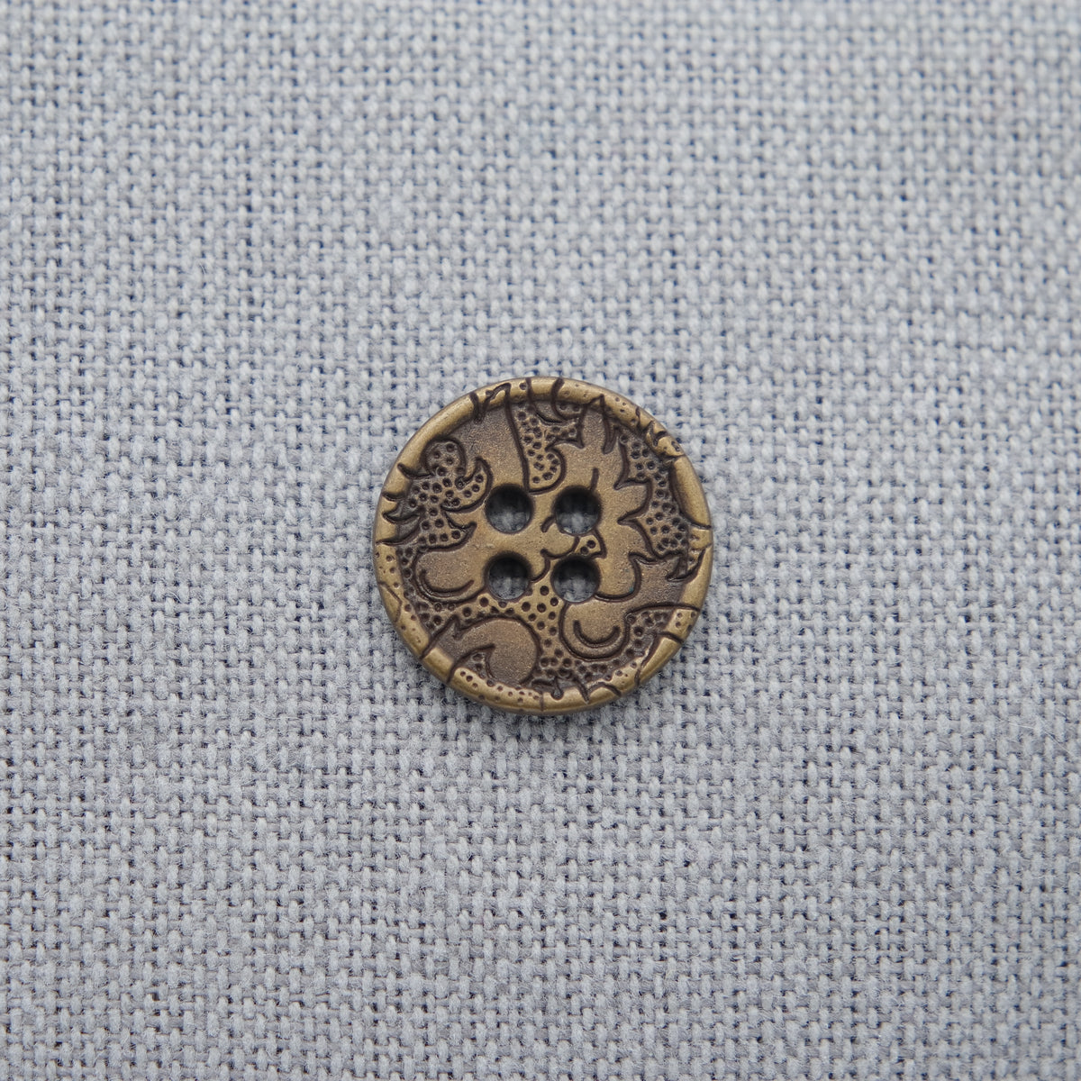 Metallic Button, Medium 20002